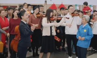 深圳市民快闪高唱我的祖国 深圳市民快闪高唱我的祖国