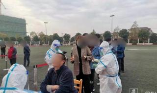 守候在凌晨两点的伤心秀吧 守候在凌晨两点的伤心秀吧